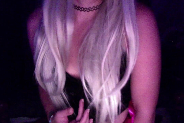 Alli Anderson: ダンシング・イン・ザ・ダーク