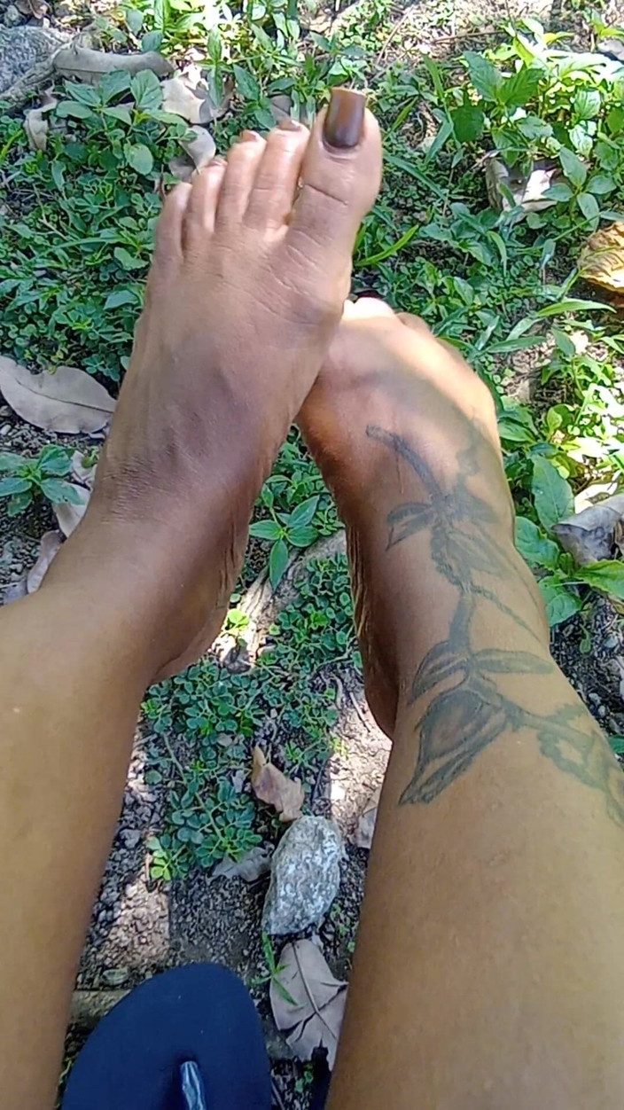 SeductressGem: Ven a decir buenos días a mis suelas tropicales