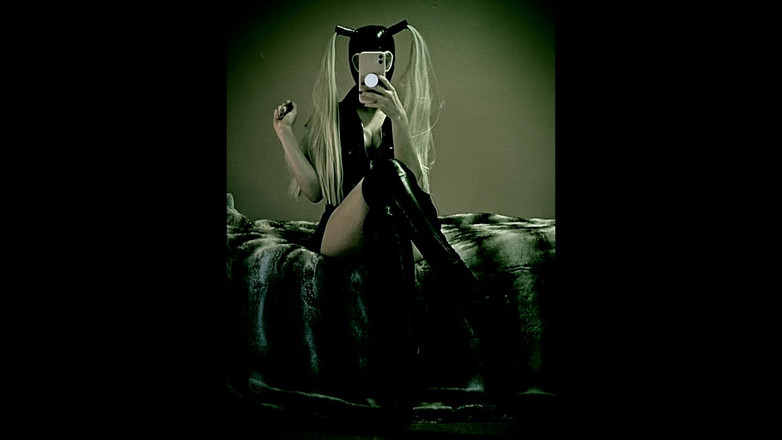 TheRealKittyD: 只有小鸡巴的失败者绿帽男才会买这个剪辑