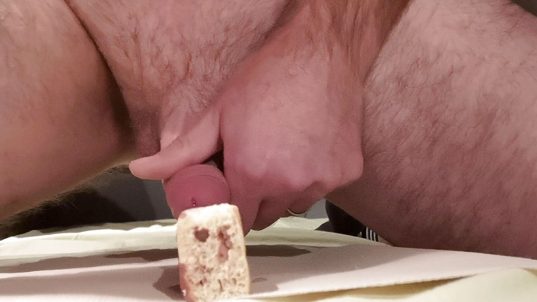 Cicci77: Cicci77 bereidt ontbijt met spermapan &amp; ciock