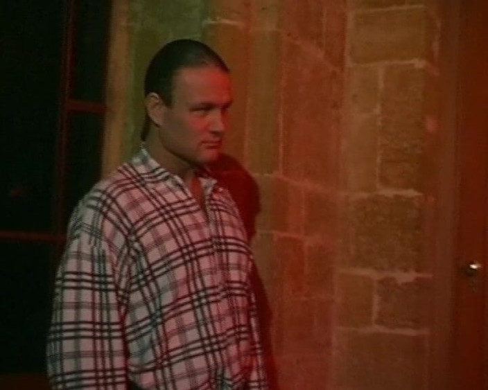 German Homemade: Femdom Bae из Германии любит делать доминантные ступни, лижут мужиков