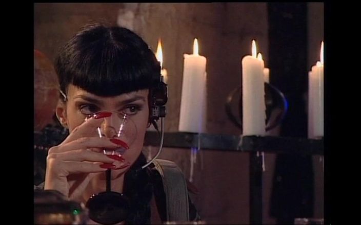 MMV films - The Original: Doom fighter finale apotheose (volledige Italiaanse vintage pornovideo met Venere Bianca)