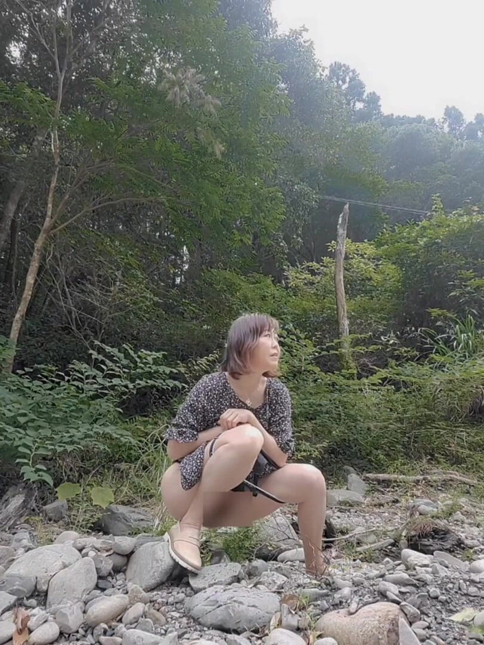 Mayumi Kanzaki: Outdoor Exposure and Outdoor Peeing