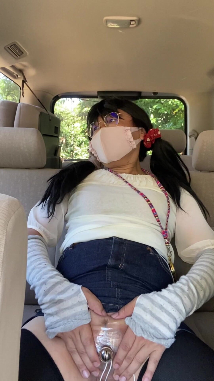 megu2002: No. 301: Straddling the Car