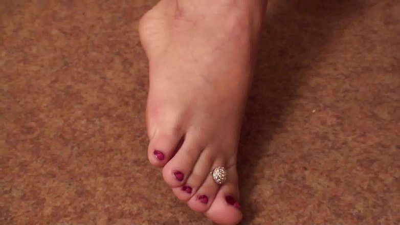 Foot Girls: Fetish kaki amatir dengan remaja seksi berpakaian dalam