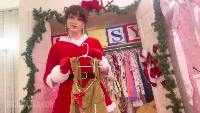 Natalie Napoli: Транс-мачуха готує різдвяну груповуху сіссі