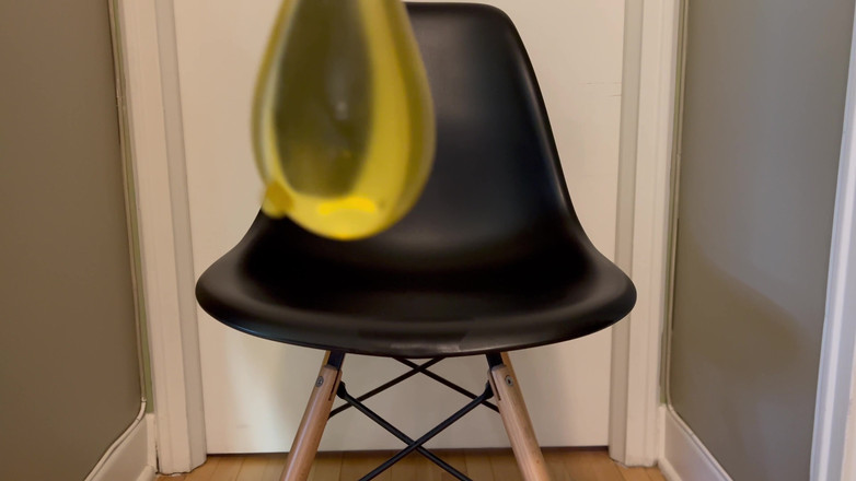 Chris studio: コンドームの小便