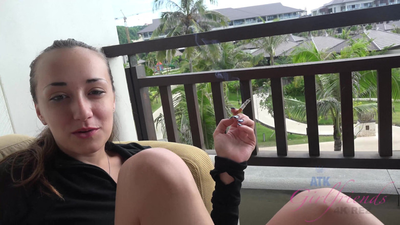 ATK Fans (Girlfriends): Virtuální dovolená Bali s Victoria Rae Black 1/3