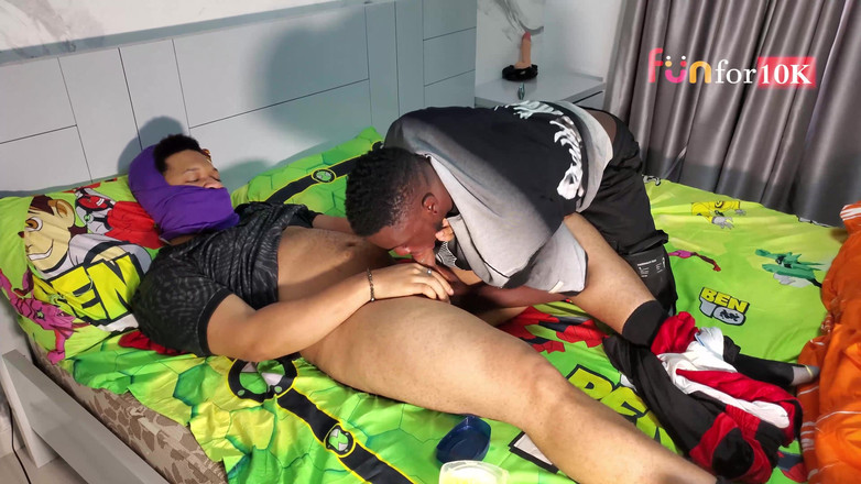 Funfor10k gay videos: 一緒に楽しい時間を過ごす献身的なゲイカップル