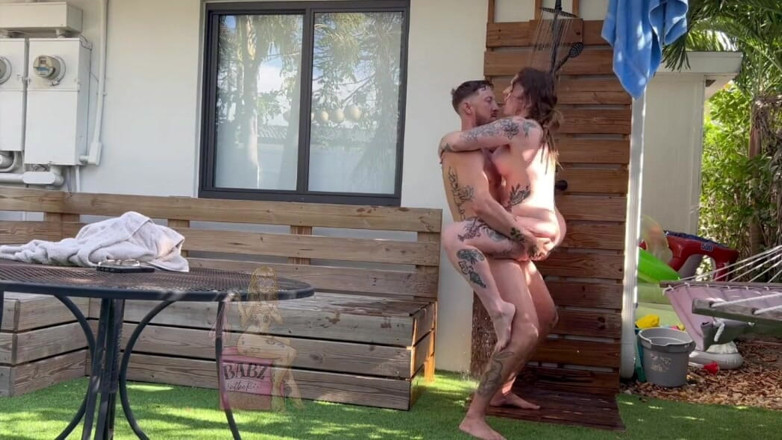 Babz0nther0x: Outdoor Shower Sex