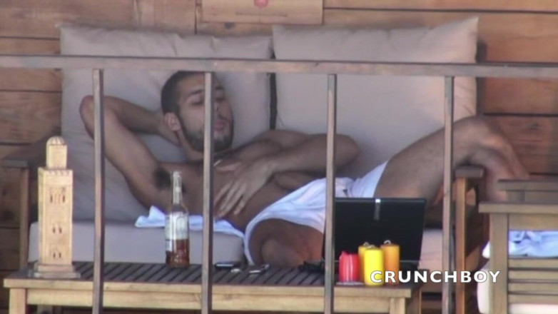 STRAIGHT BOY CURIOUS: Straigth Arab bear show his huge cokc in exhib outdoor
