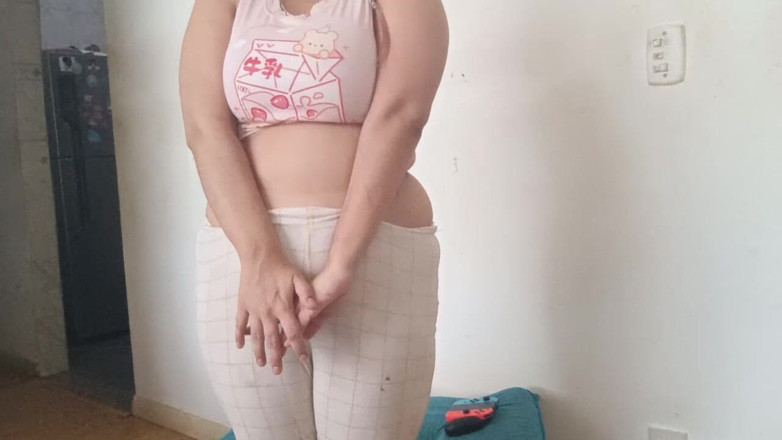 Ms Candy Bunny: Meia-irmã fica de calças! - humilhação bimbo