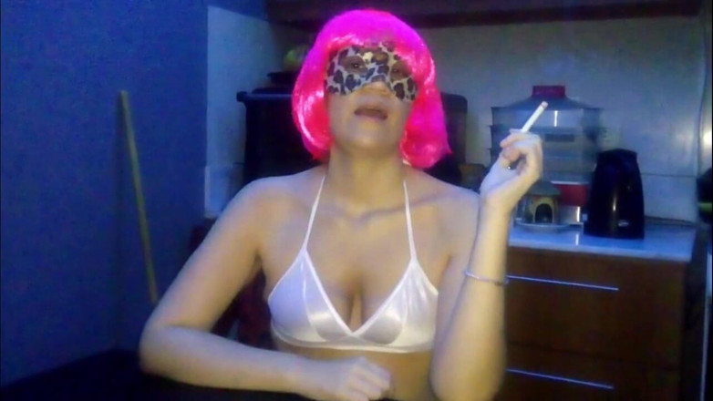 Sexoamateur: Palenie cygarety