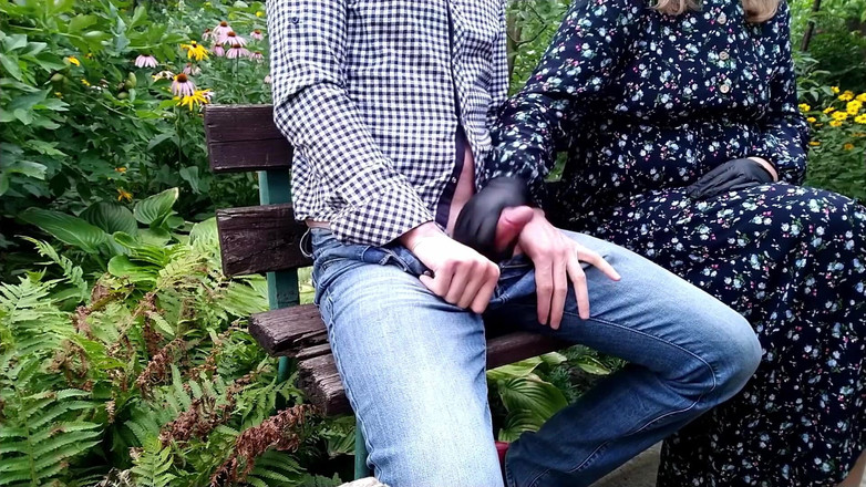 OurFetishLife: Meine schwiegermutter weiß, wie man mich schnell auf der straße...