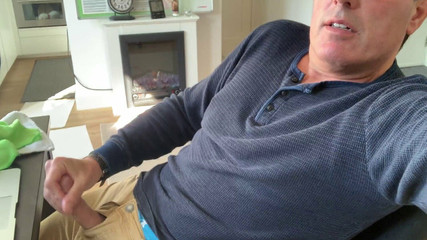 TJenner: Masturbare și ejaculare pe Blugii Mei. Orgasm intens