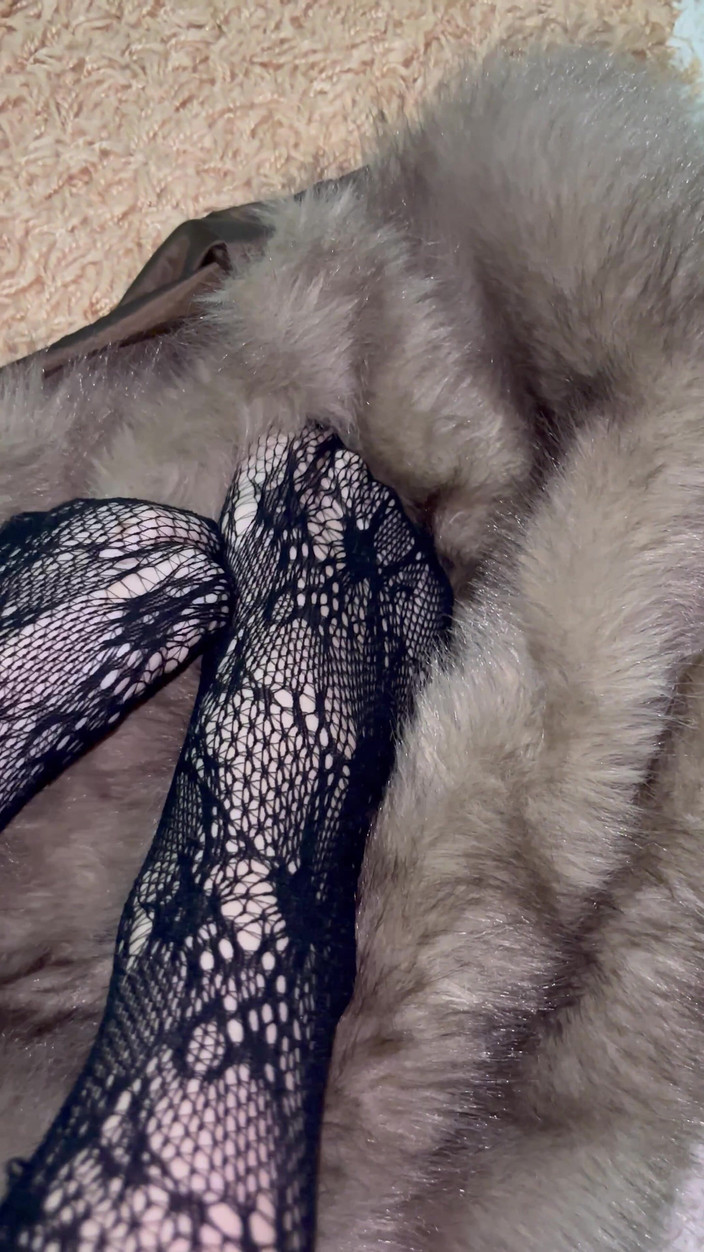 Sparrowica: Ich Spiele Mit Meinen Beinen in Sexy Strümpfen Und High...