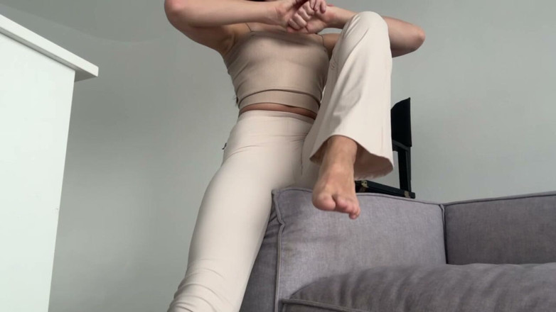 Skinny_lady69: Гігантські жінки, гімнастичні ноги
