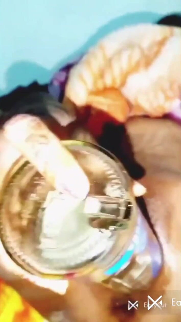 IndianVibeX: Moja gospodyni po prostu włożyła nietoperza do mojej cipki