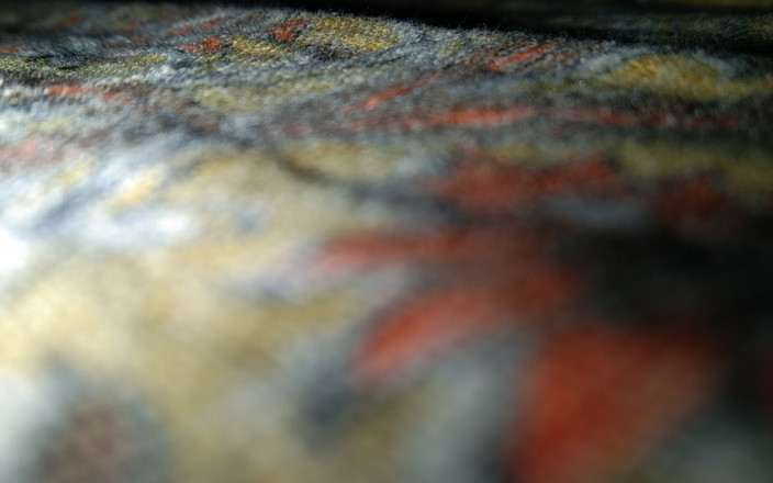 Malluranni: Fată malaieziană masează țâțele mari