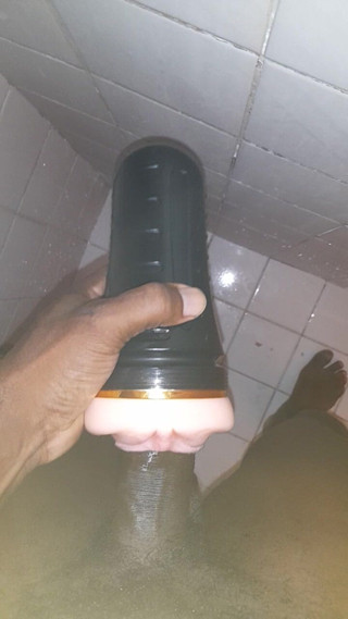 Islandvibes69: Jerking off S10 E8