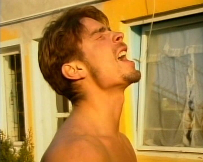 BB Video - Old School: FMM chơi ba người ngoài trời với âm hộ đầy lông tóc đỏ...