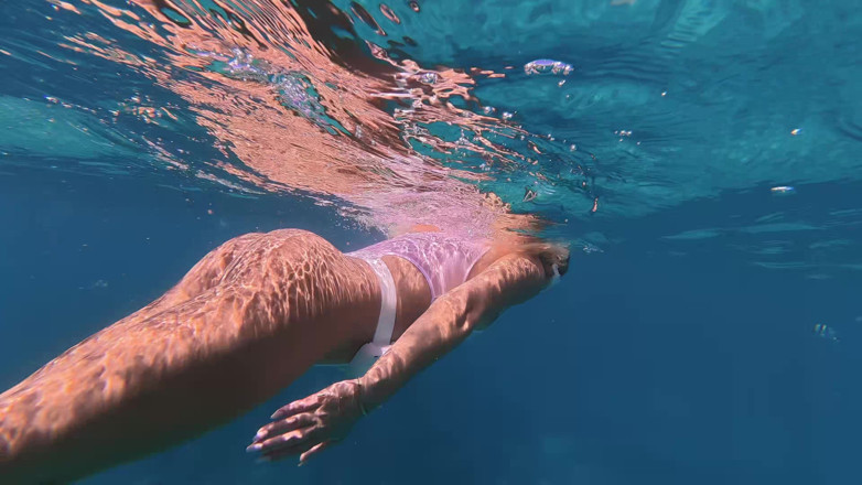 CamSoda: Big Ass Beauty Kayci Kaylani Nude Underwater Diving and Masturbation