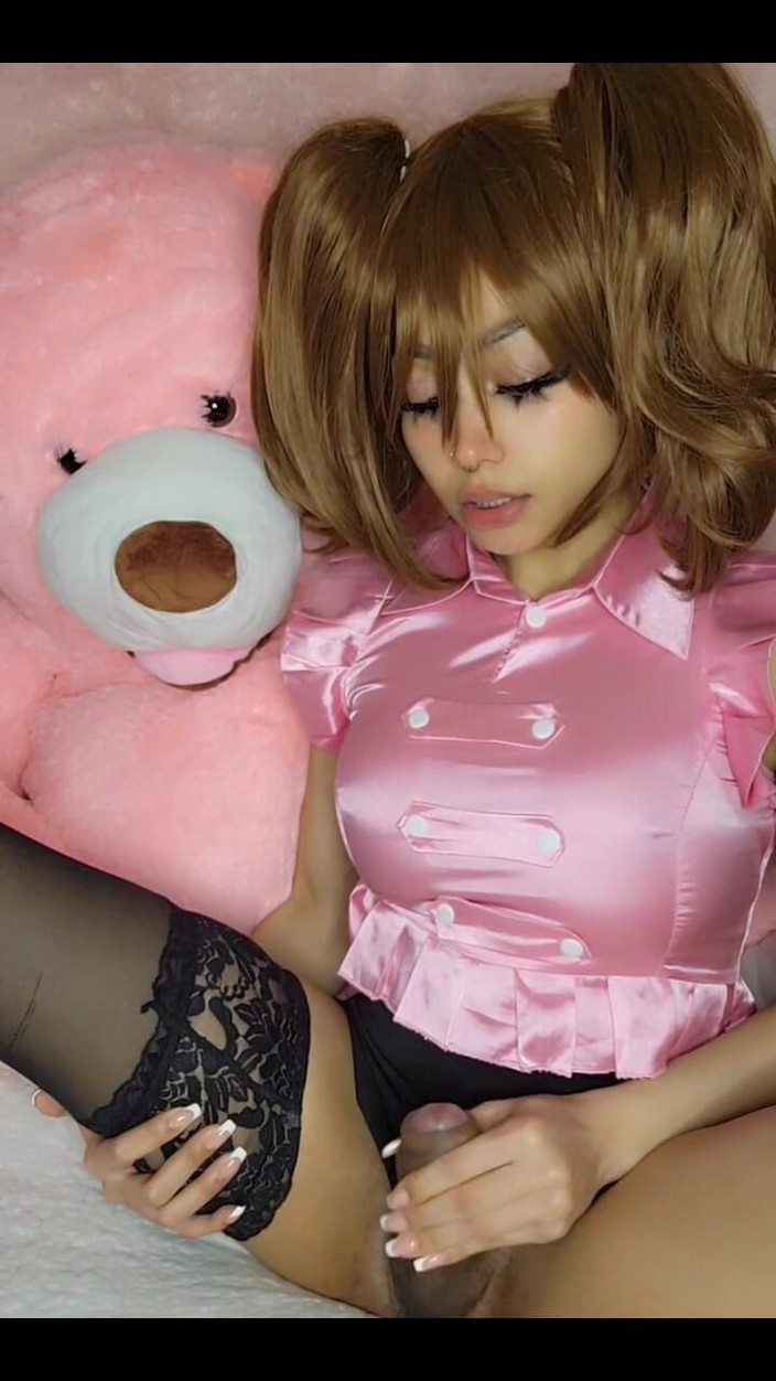 Ts Mirage: 戴安弄脏伊丽莎白制服的完整上传