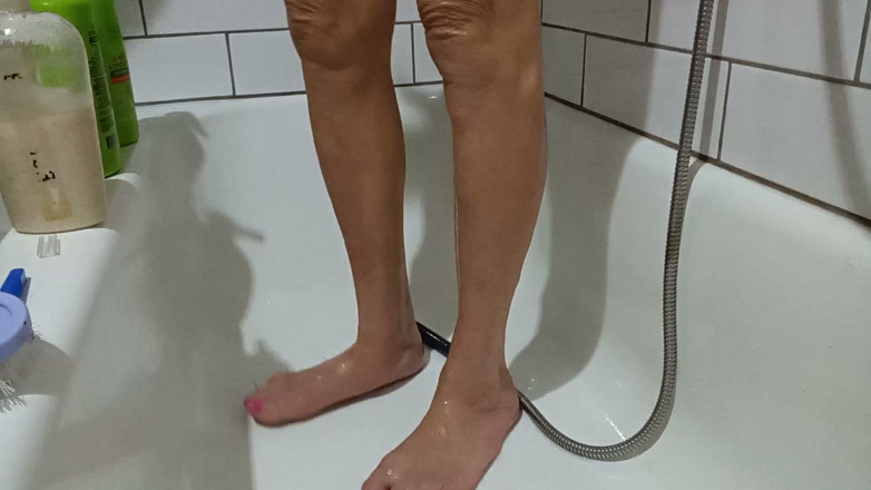 Lizzy Yum: Lizzyyum sd Ağustos 2026 banyo mastürbasyonu #5