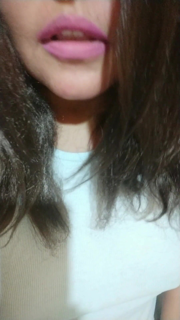 Carla Villalobos: Miang Semasa Saya Mengajar Kelas Di Bilik Darjah Universiti