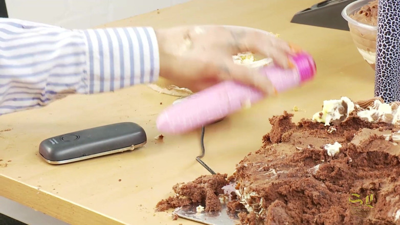 Sinful lesbian: Fucking a Birthday cake