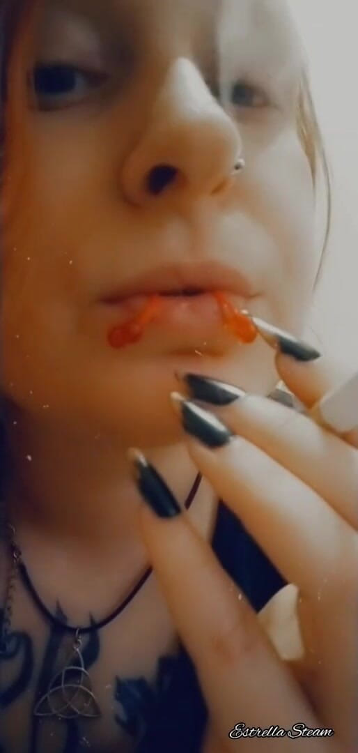 Estrella Steam: Smoking girl close up