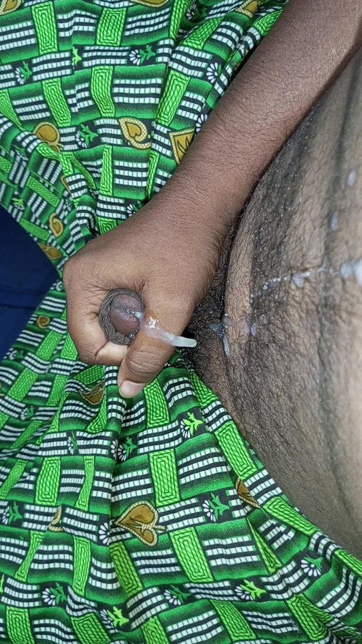 Sweet Indian cock: Kali pertama saya berkongkek pepek dengan menjilat melancap