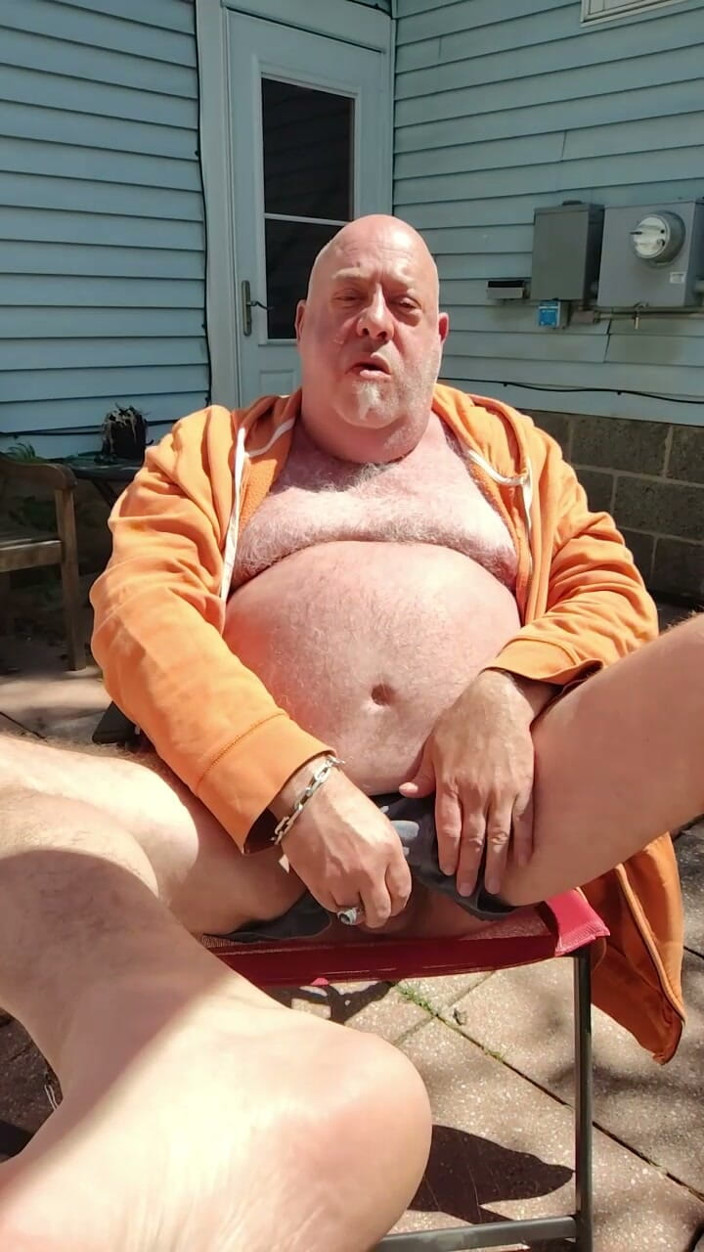 beardaddychub: Una breve sborrata pubblica!!