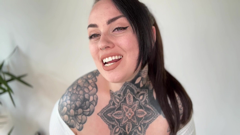 Miss Valentina: 빨고 따먹기