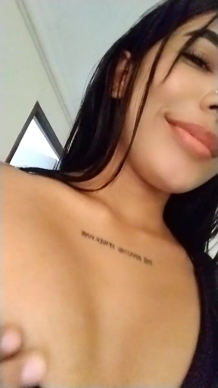 Angela Xoo: Latina Sex Naked Natural Boobs and Masturbation