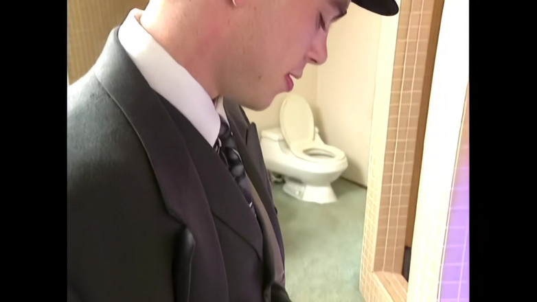 Blitzporn: 贾西·詹姆斯：年轻，美得令人震惊，被狠狠地操了