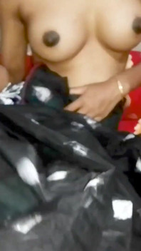 Sexy Cute Desi College Girl Showing Her Boobs and Pussy