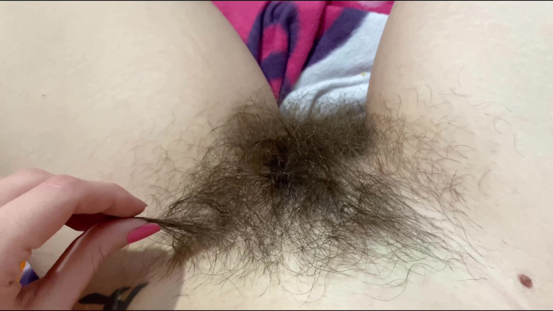 Cuteblonde666: Extreme close up scenes on my hairy pussy big bush...