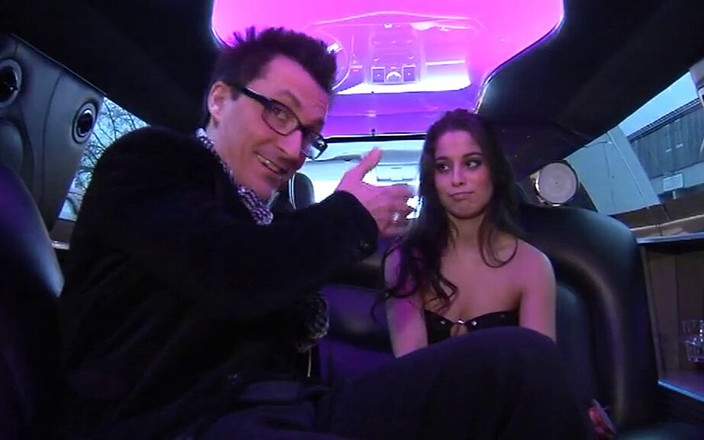 Videorama: Sex in Luxury Limo with Female Assessor