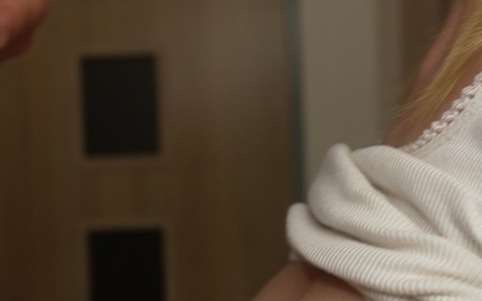 Kessieyoy: Vykouřila jsem mu a on se vystříkal na moje kozy