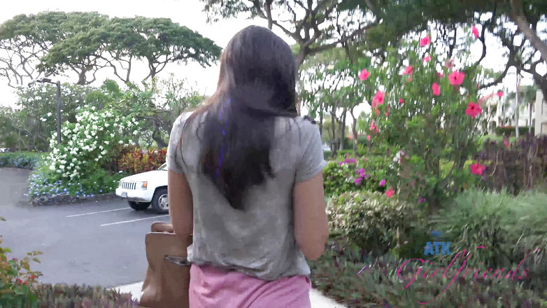 ATK Girlfriends: オリビア・ルアとのハワイでのバーチャルバケーションパート5