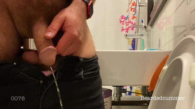 Beardedcummer: Stepdaddy takes a piss with heavy steel ballstretcher