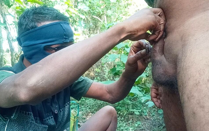 Assam sex king: 내 인생 인도 게이 Ghush 오늘 내가 섹스하고 그의 입에 자위 후 여기 내 자지를 절단으로 내 페니스를 씻어