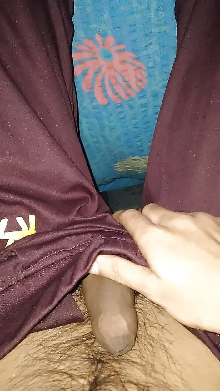 Hottypussy18: Video čůrání penisu