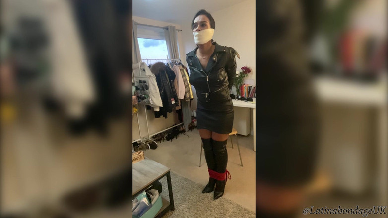 Latina Fetish: Latina gefesselt und mit Mikrofoam geknebelt (hd)