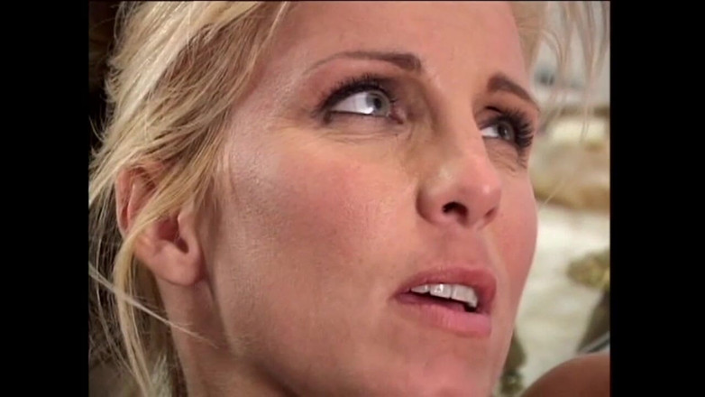 Anal Invasion: Pengalaman Anal Keras untuk Briana Banks