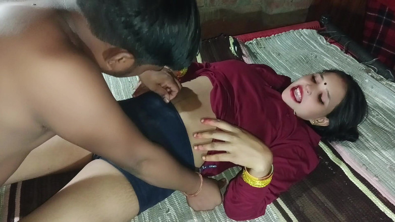 Renudbf: Sora vitregă căsătorită își înșală soțul și este futută (audio hindi)