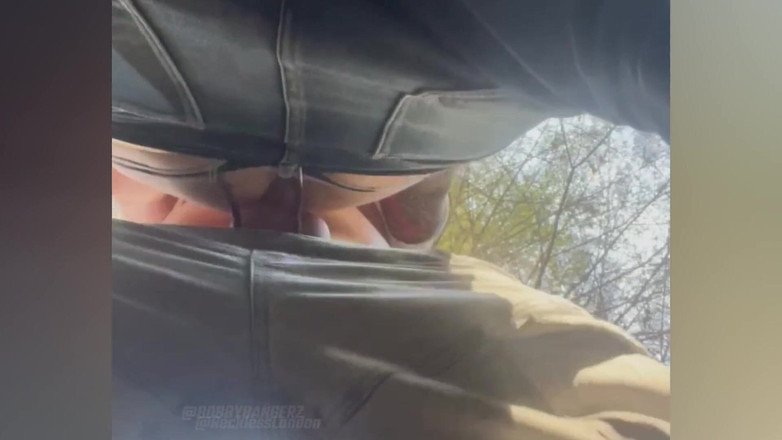 Landon D: Ohnutý mezi několika stromy, dostane to drsné a surové