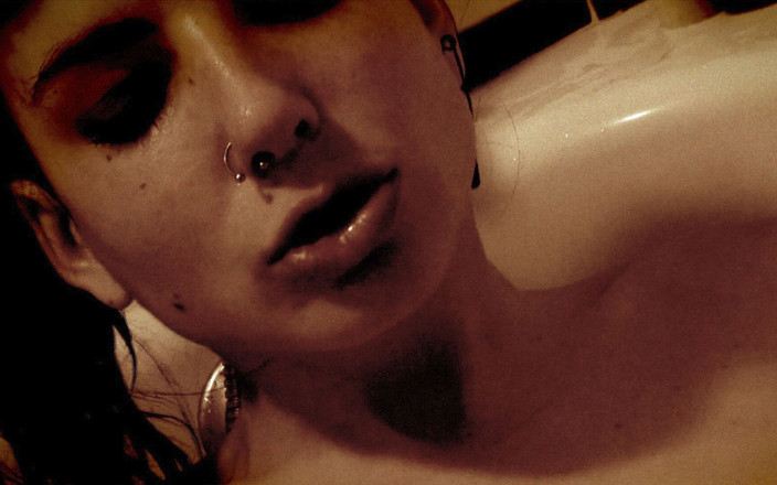 AltPorn4U: 2 gadis 2 basah kuyam