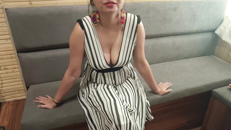 Saarabhabhi6: サーリのセクシーな体に誘惑されたジジャジは彼女の猫とお尻を犯しましたヒンディー語オーディオ